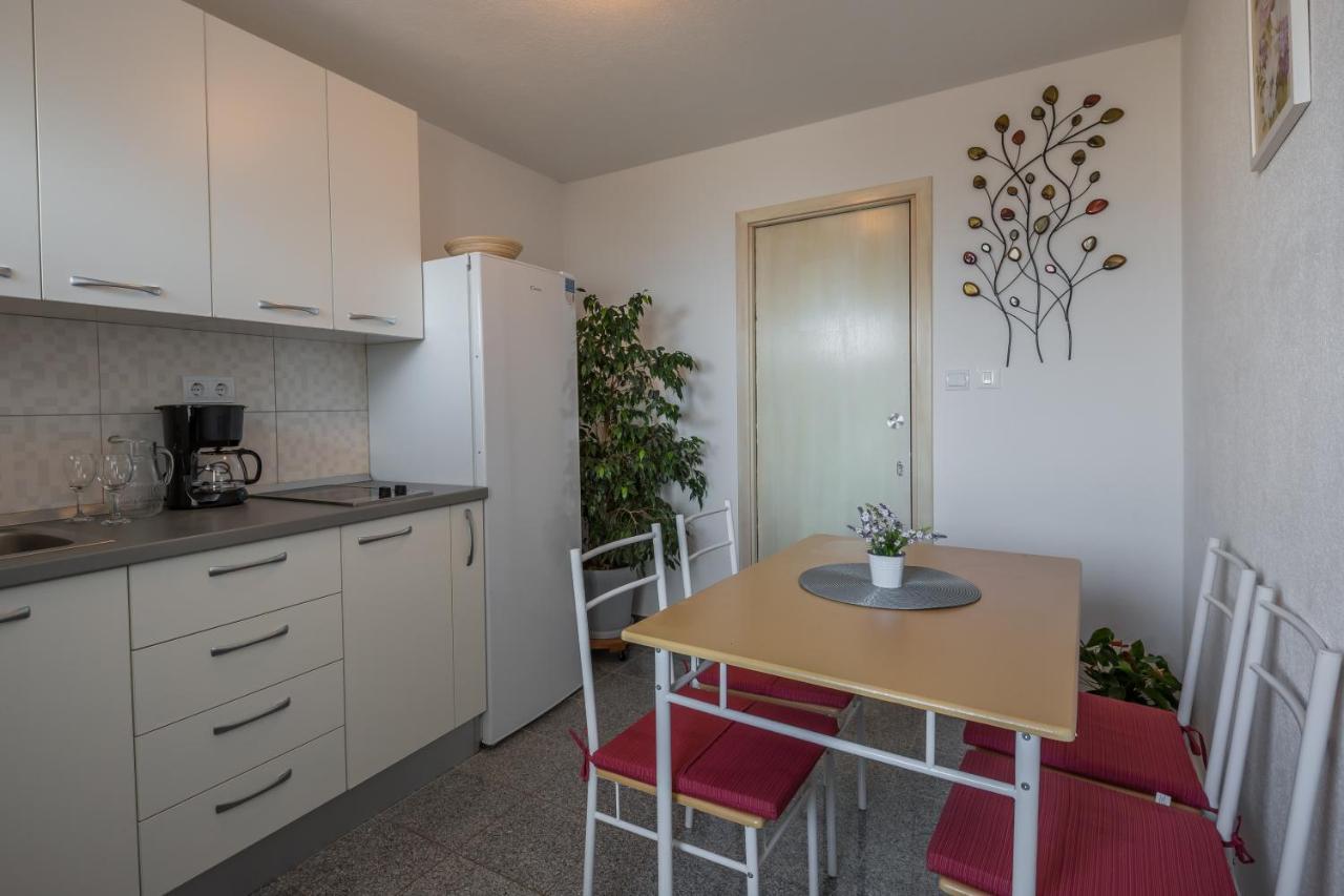Holiday House Almissa Omiš Buitenkant foto
